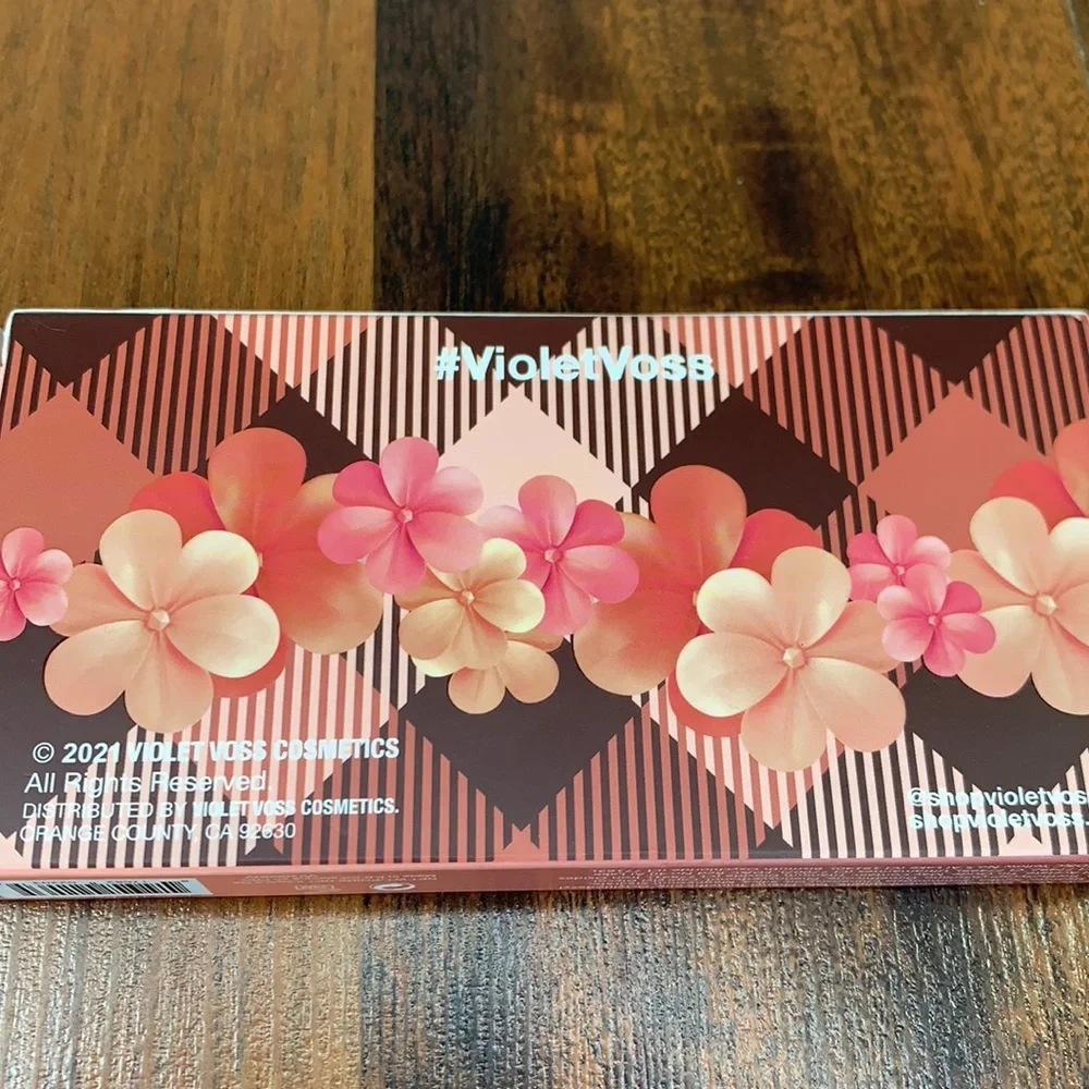 Violet Voss Windflower Fun Sized Eyeshadow Palette 10 Pan NIB Warm Nude Gold
